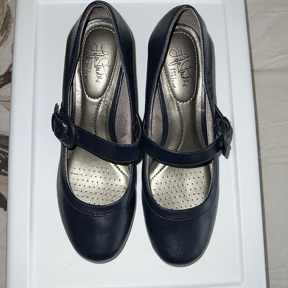 10M Navy Lifestride Mary Jane Shoes